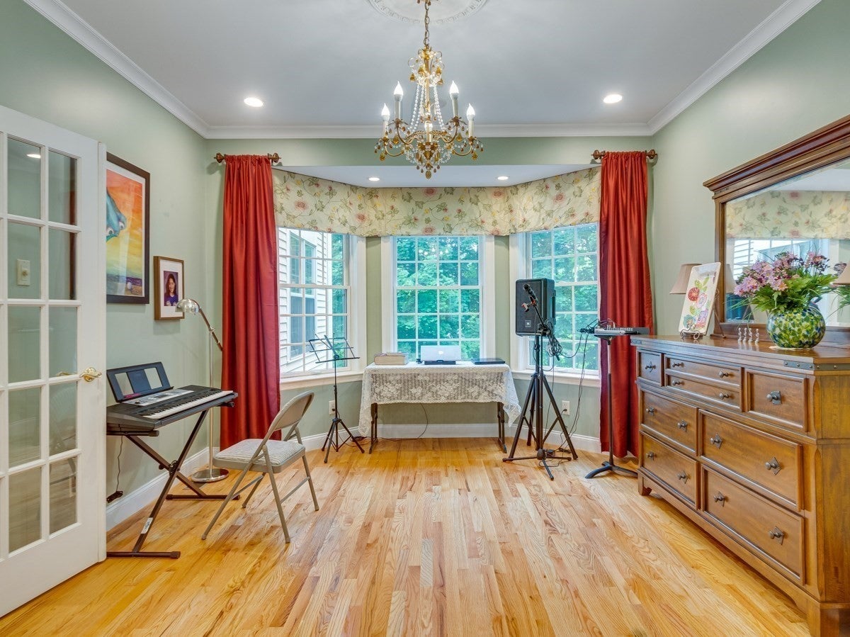 14 Nassau Drive