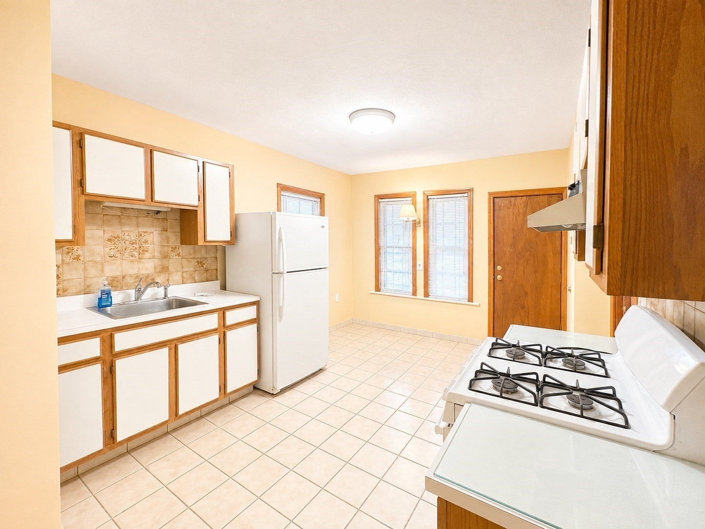 19 Bradford St #2, Everett, MA, 19 Bradford St #2, Everett, MA Photo #9