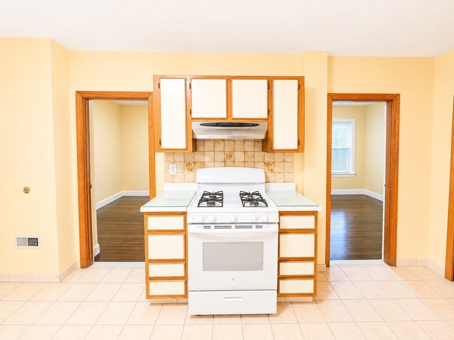 19 Bradford St #2, Everett, MA, 19 Bradford St #2, Everett, MA Photo #11