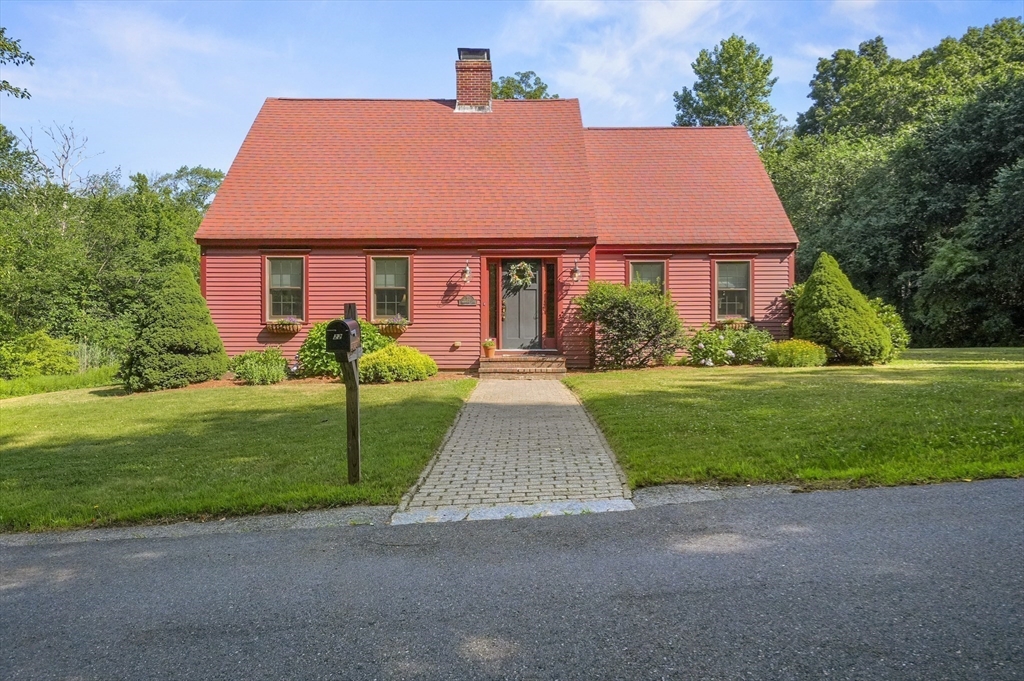 22 Greentree Ln