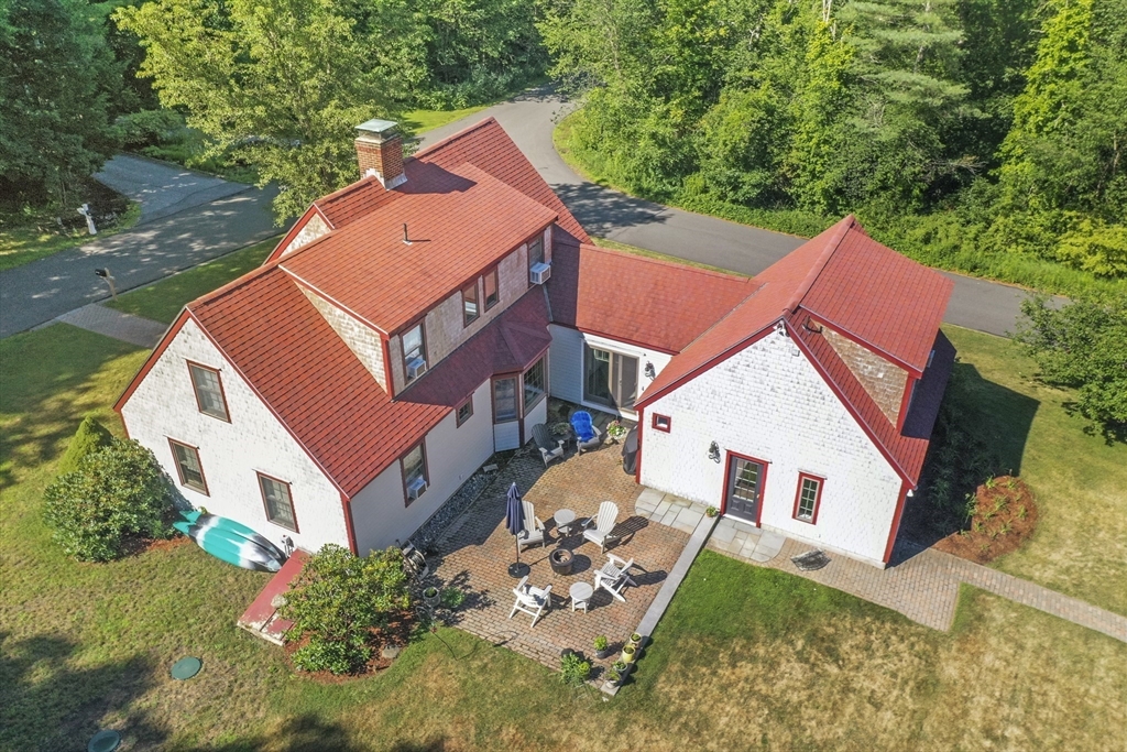 22 Greentree Ln