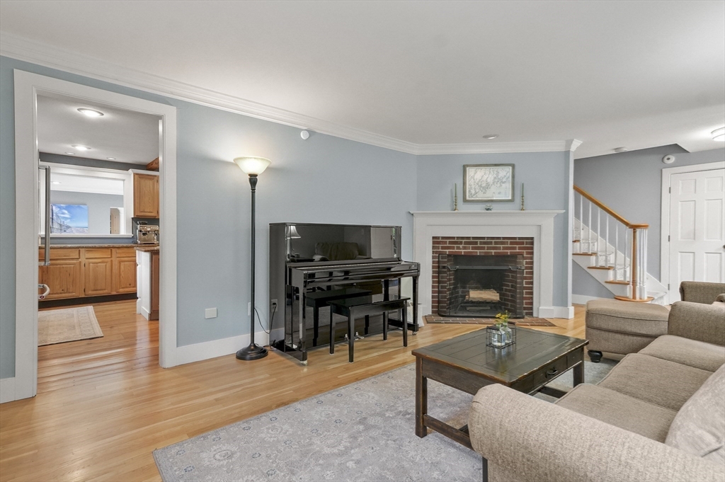 22 Greentree Ln
