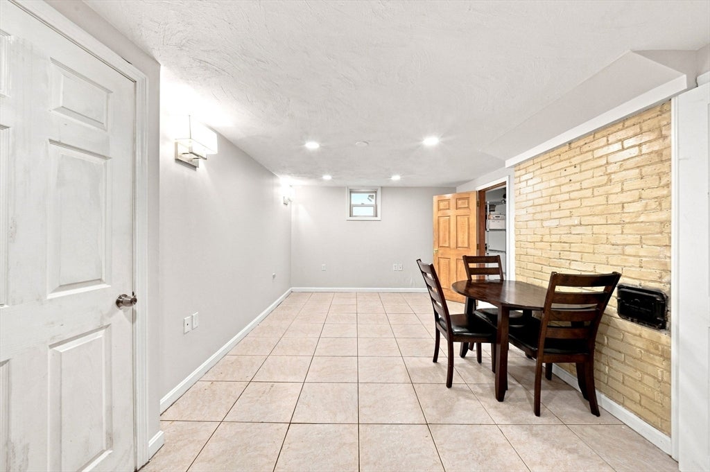 55 Austin St, Boston, MA Photo #34