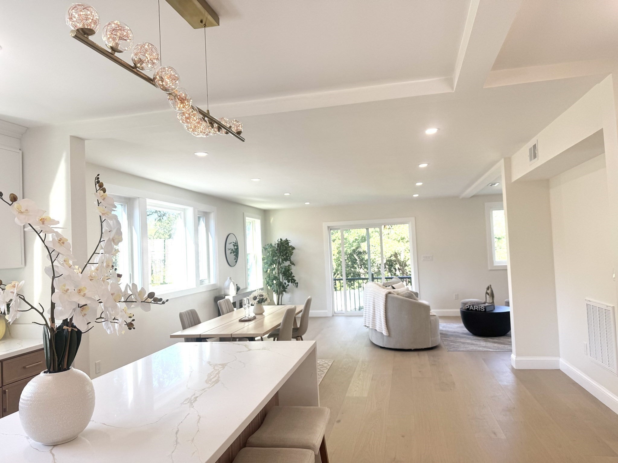 8 Guild St