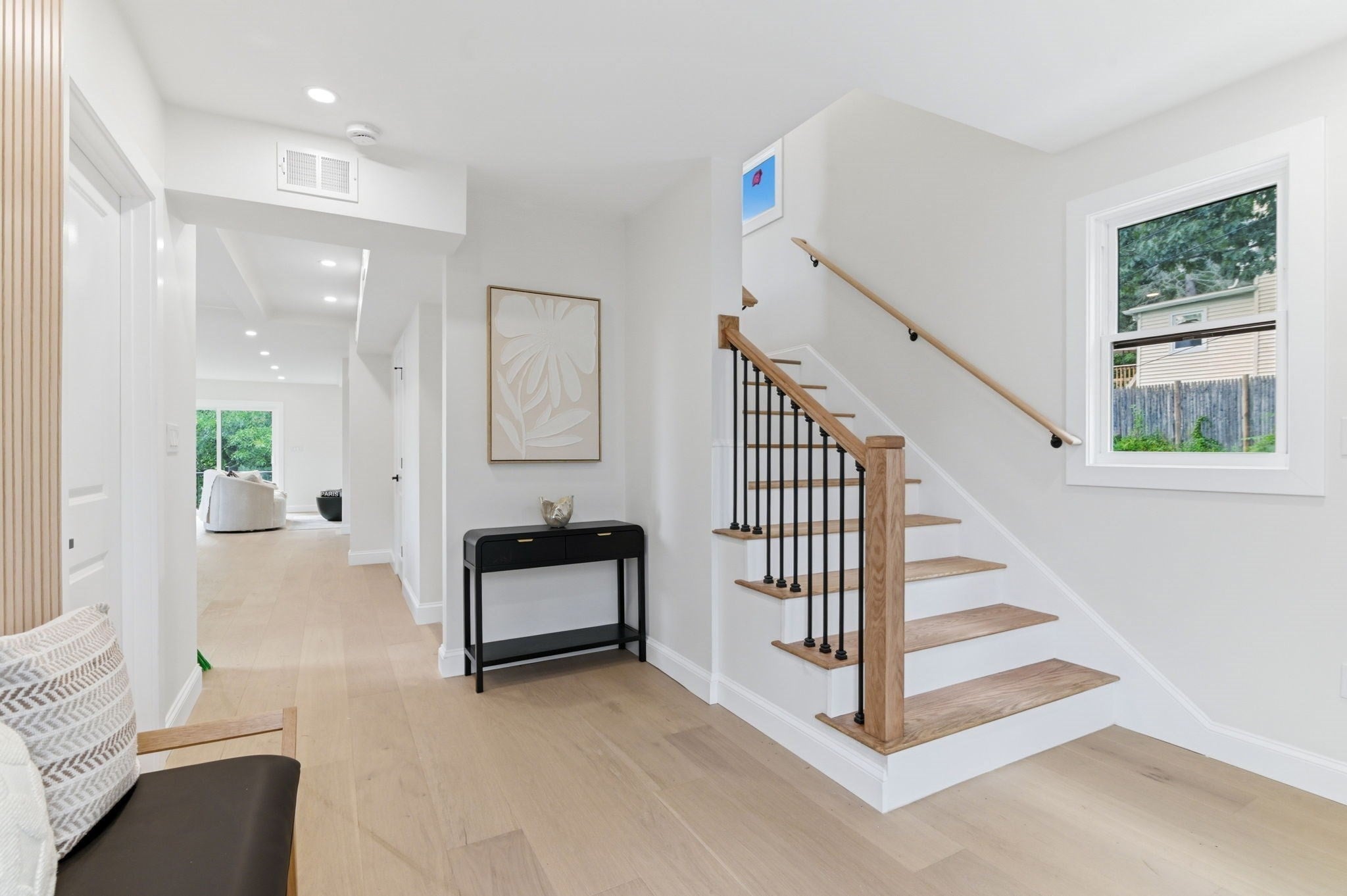 8 Guild St