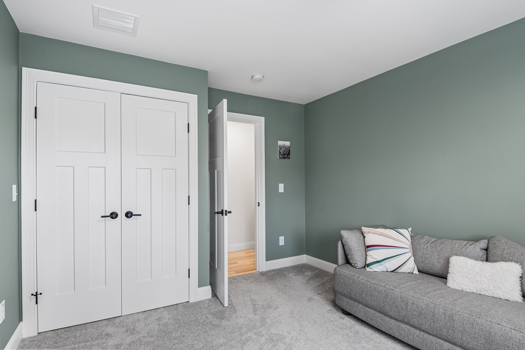 396 Elmwood Ave, Holden, MA Photo #24