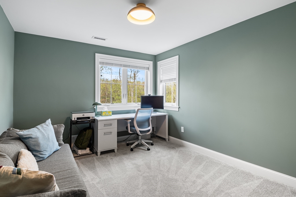 396 Elmwood Ave, Holden, MA Photo #25