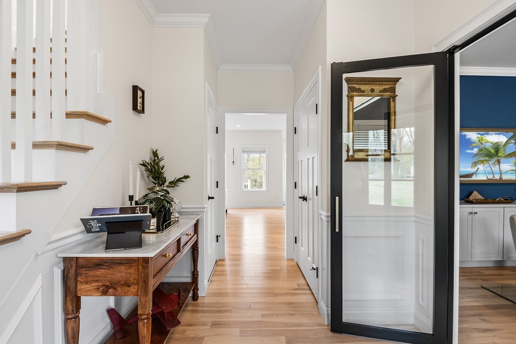 396 Elmwood Ave, Holden, MA Photo #2