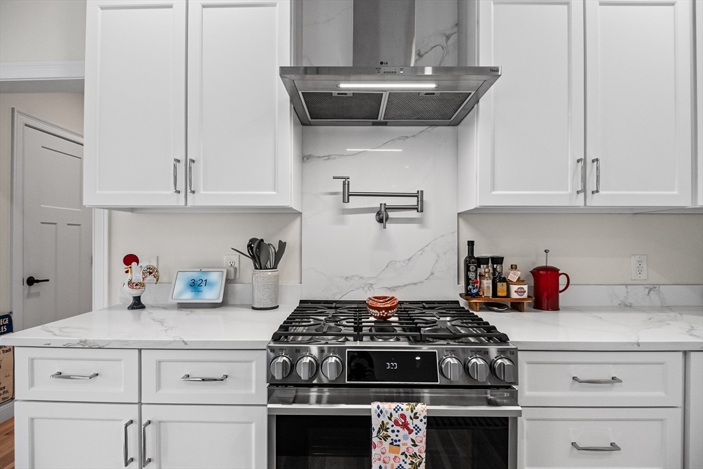 396 Elmwood Ave, Holden, MA Photo #10