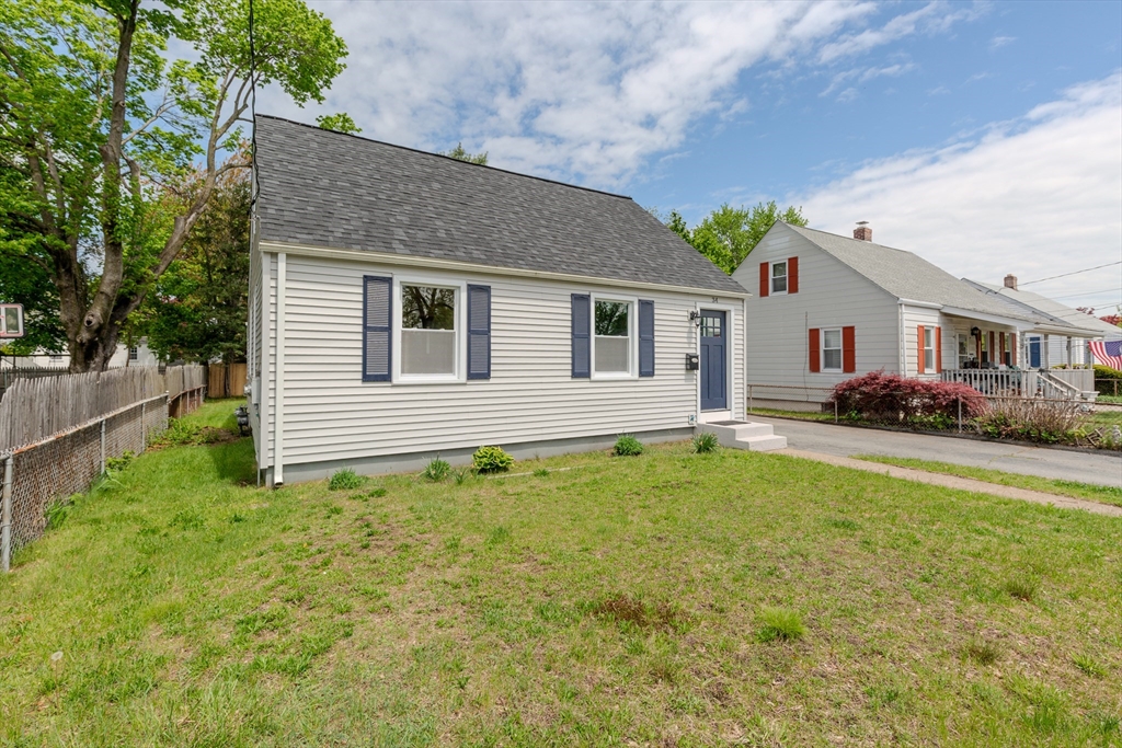 34 Wasaga Rd
