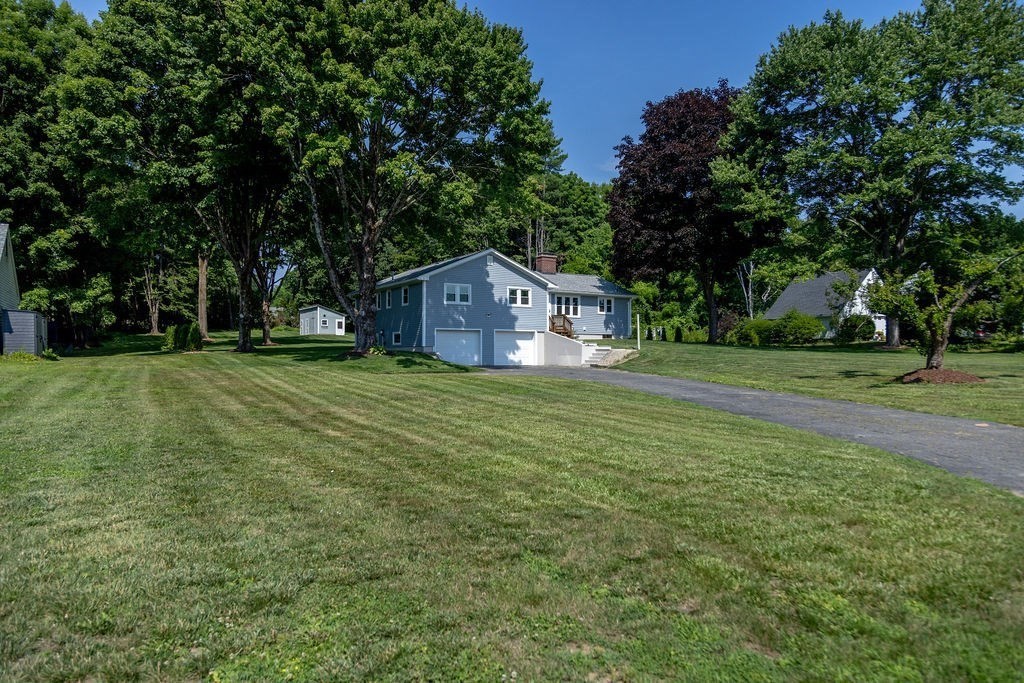 49 Sawmill Plain Road