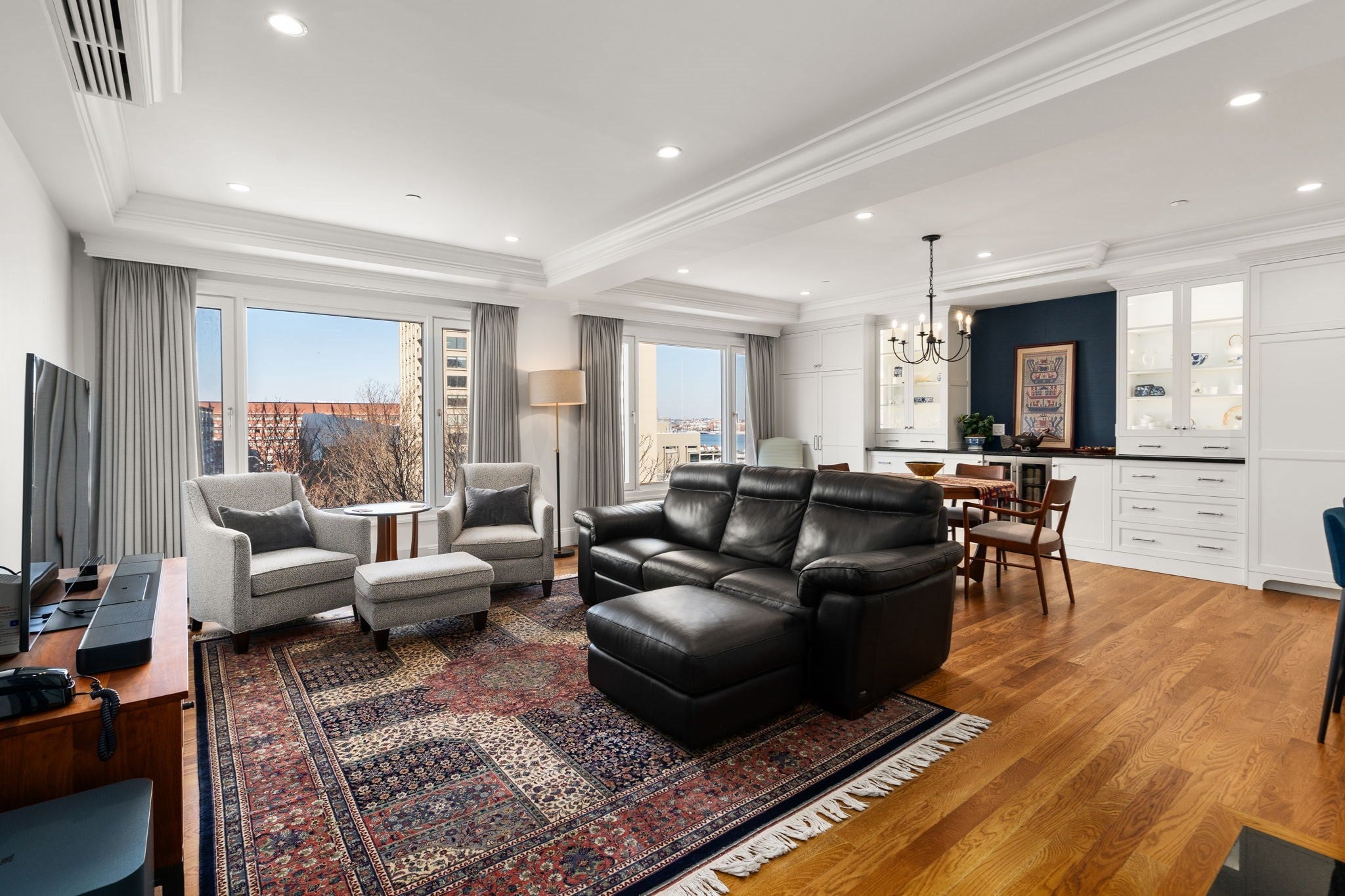 20 Rowes Wharf 701