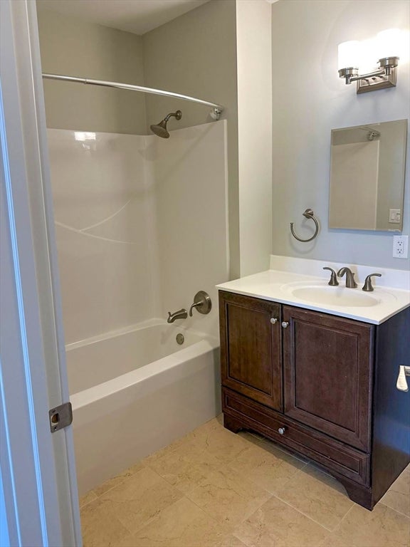 978 Worcester ST #411, Wellesley, MA, 978 Worcester ST #411, Wellesley, MA Photo #4