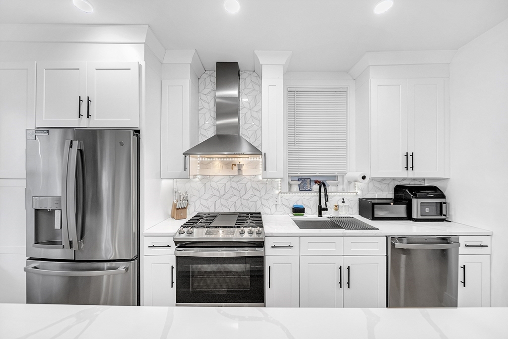 311 Lexington St 1