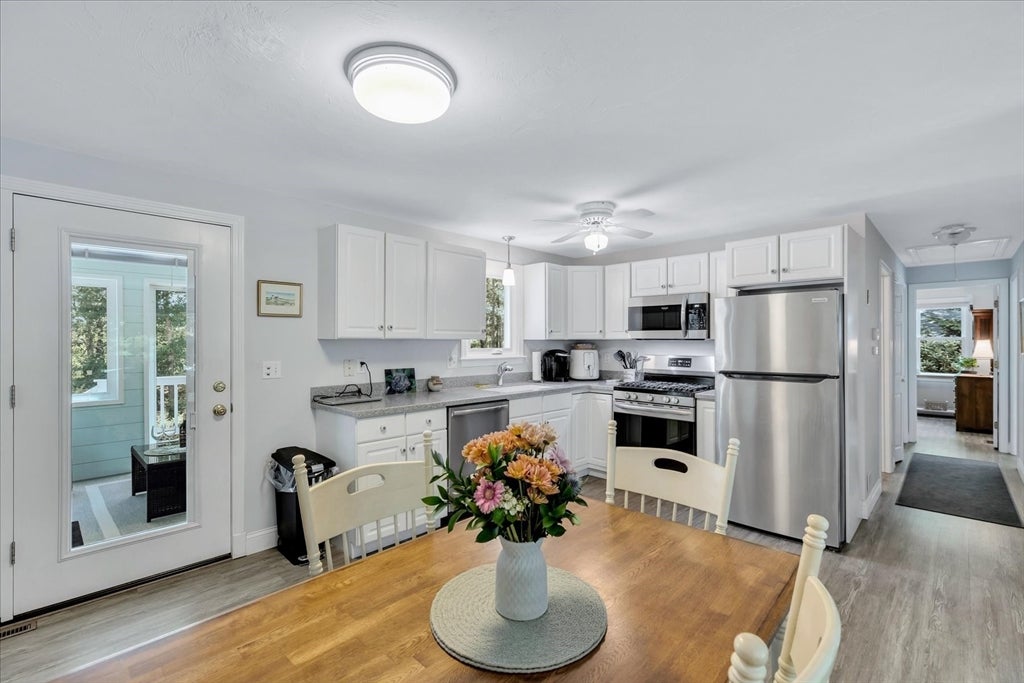 52 Thayer Street