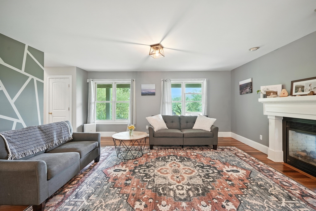 218 Greenfield Rd