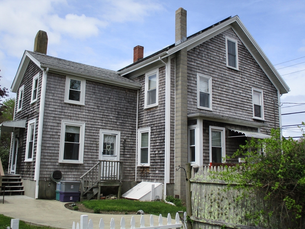 360 Russells Mills Rd