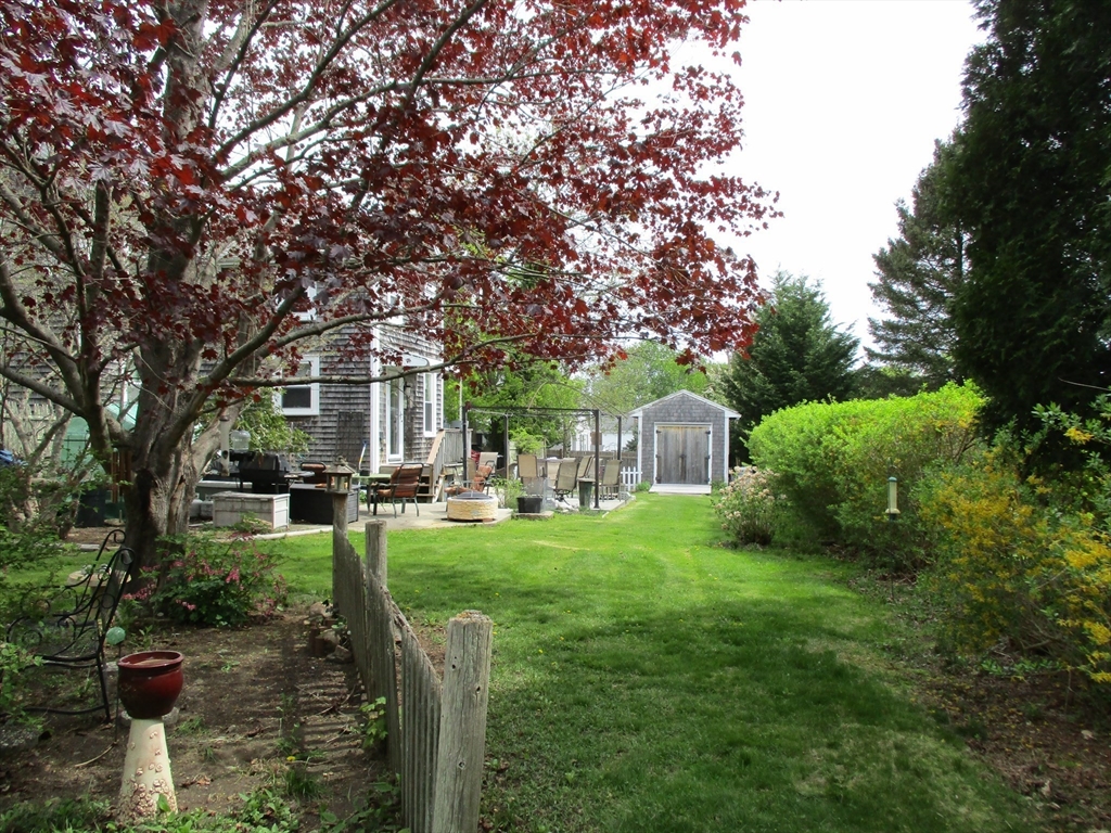 360 Russells Mills Rd