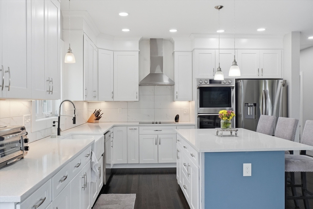 46 Grand View Ave