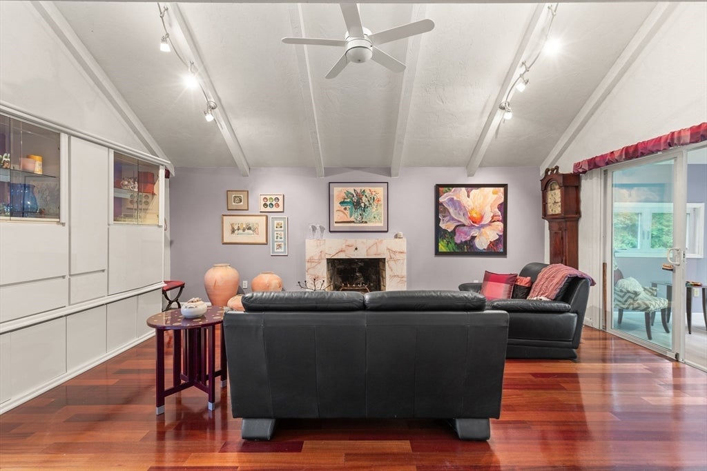 35 Foxfire Drive
