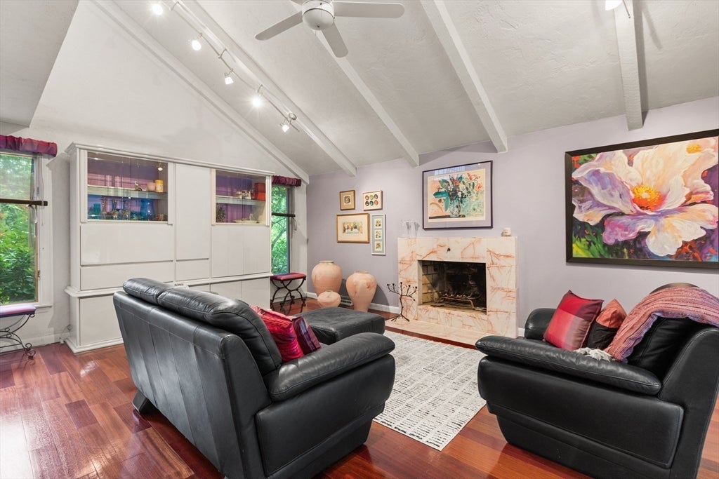 35 Foxfire Drive