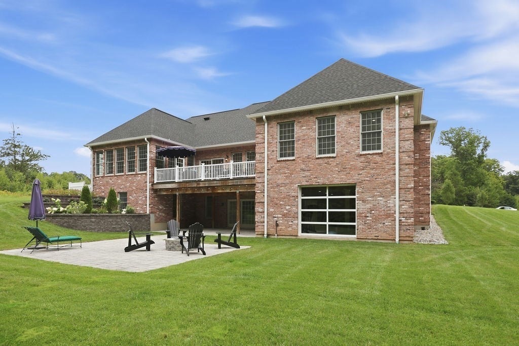 13 Bella Vista Drive