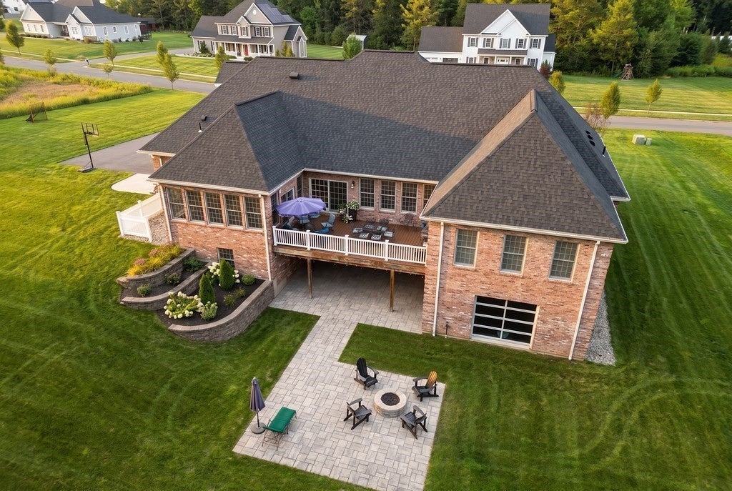 13 Bella Vista Drive