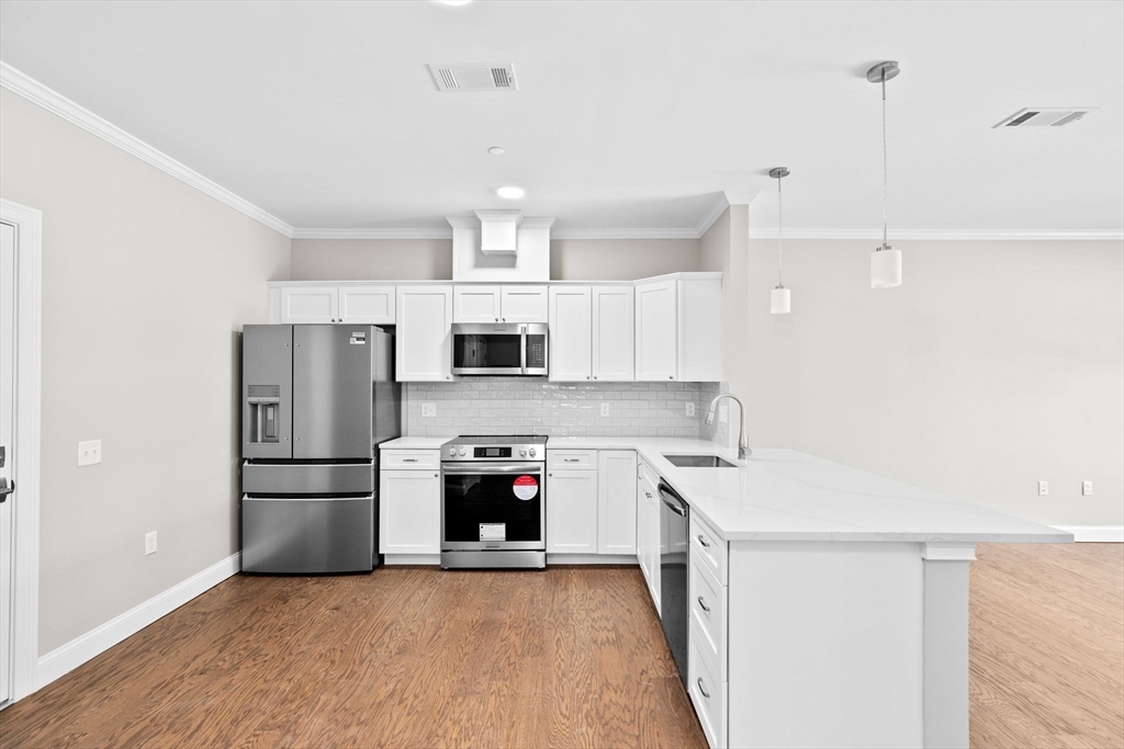 485 Blue Hills Parkway 19