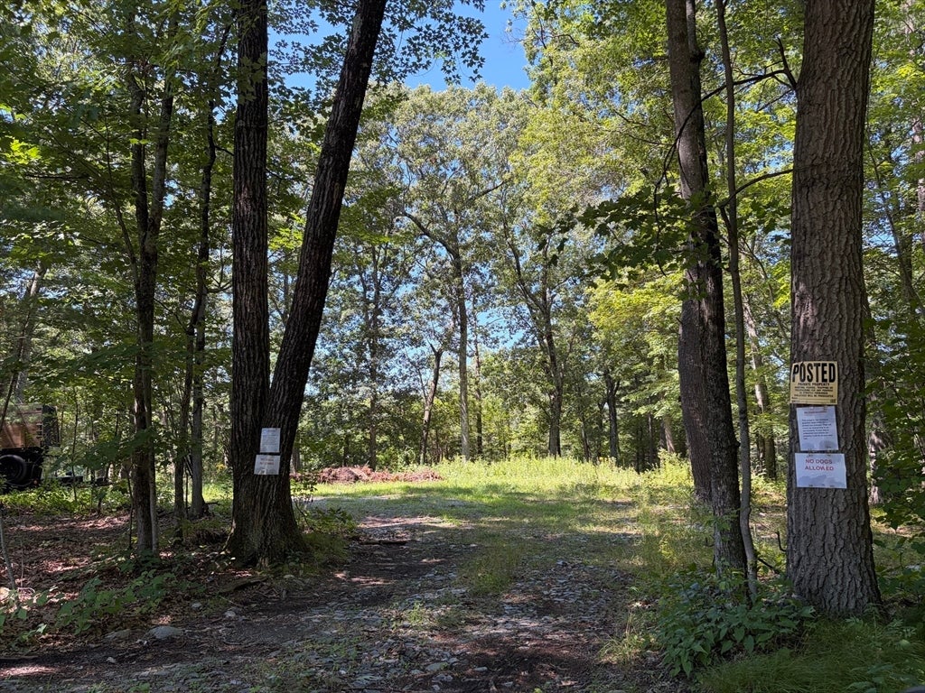 6-A Durkee Ln