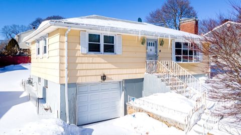 34 Robin Rd Worcester MA 01604