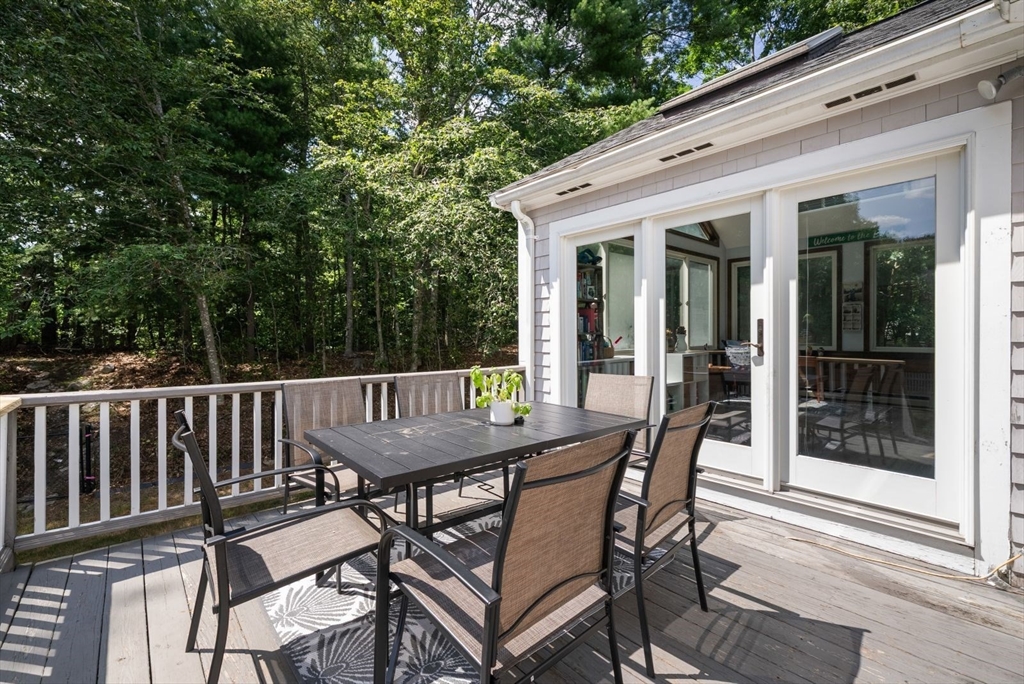 86 Maplewood Dr, Hanover, MA Photo #20