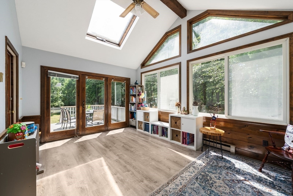 86 Maplewood Dr, Hanover, MA Photo #9