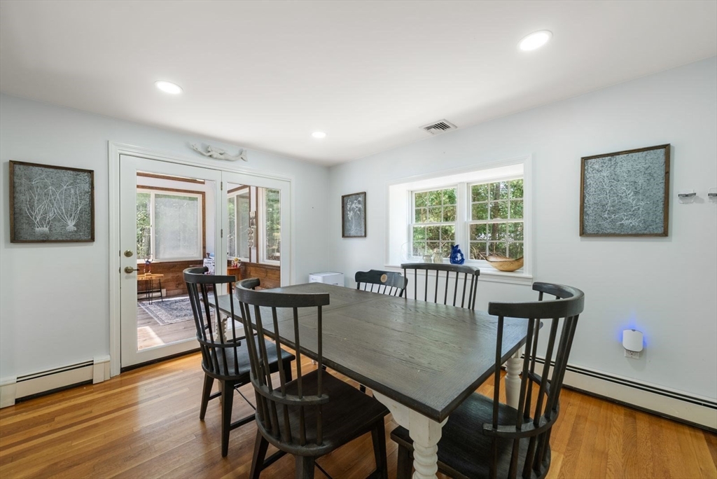 86 Maplewood Dr