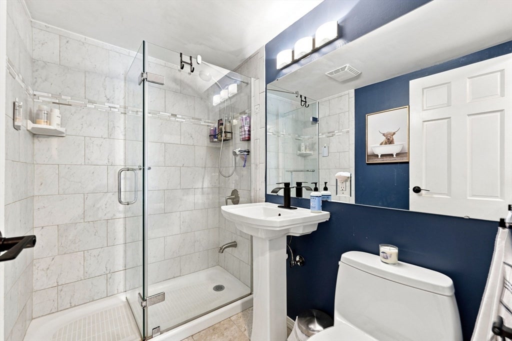 17 Savoy Ave, East Longmeadow, MA Photo #27