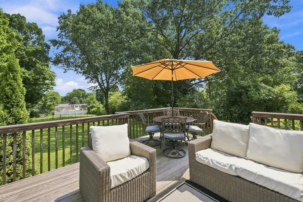 17 Savoy Ave, East Longmeadow, MA Photo #39