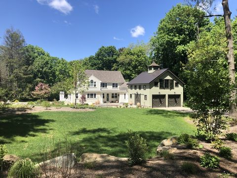 16 Pinecroft Rd Weston MA 02493