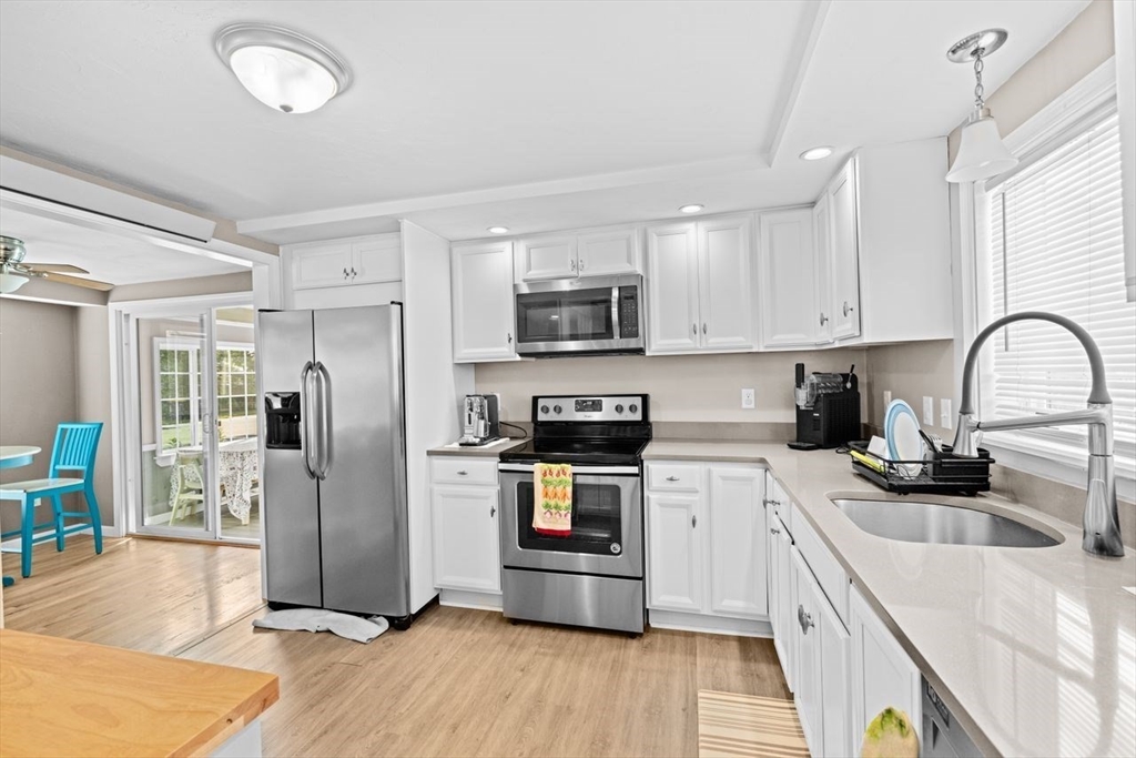 15 Packard Ave, Hull, MA Photo #12