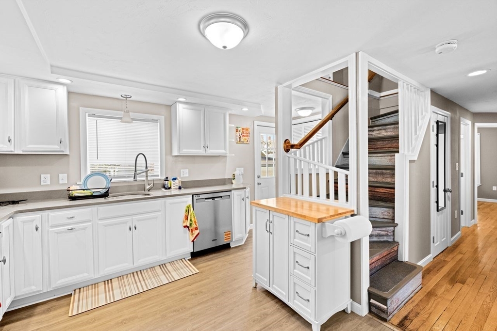 15 Packard Ave, Hull, MA Photo #14