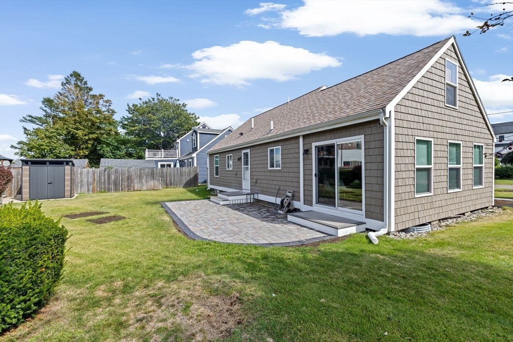 15 Packard Ave, Hull, MA Photo #2