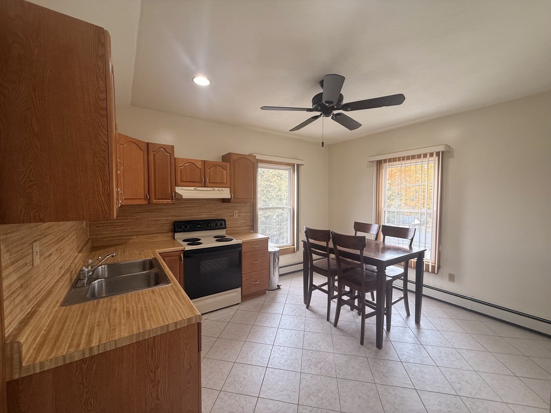 Photo of 188 North Franklin Street, Holbrook, MA