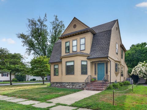 Photo of 33 Lexington Ave, Haverhill, MA 01835 (MLS # 73569069)