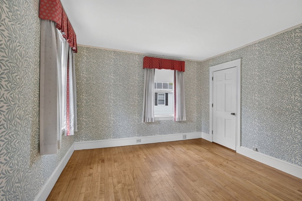 33 Lexington Ave, Haverhill, MA Photo #23