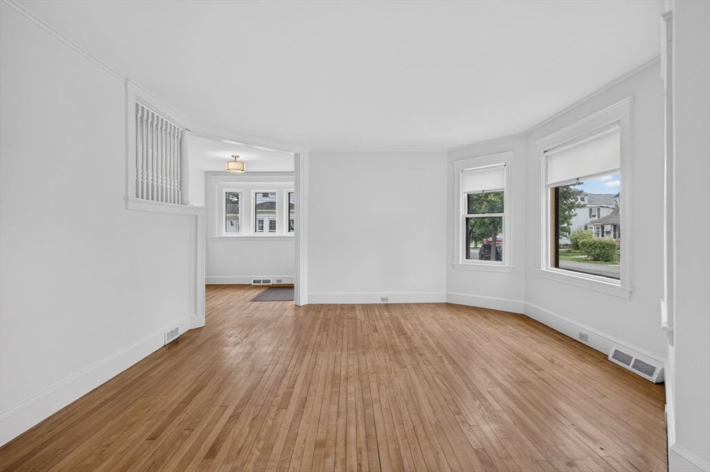 33 Lexington Ave, Haverhill, MA Photo #11