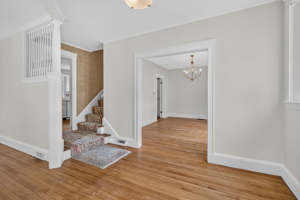 33 Lexington Ave, Haverhill, MA Photo #7