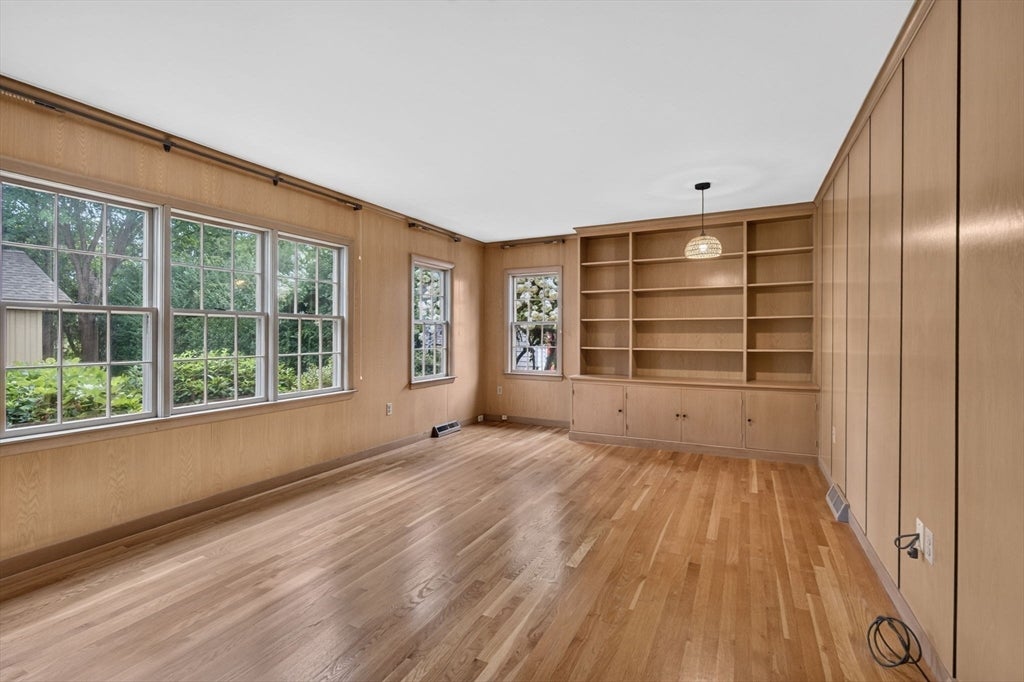 33 Lexington Ave, Haverhill, MA Photo #12