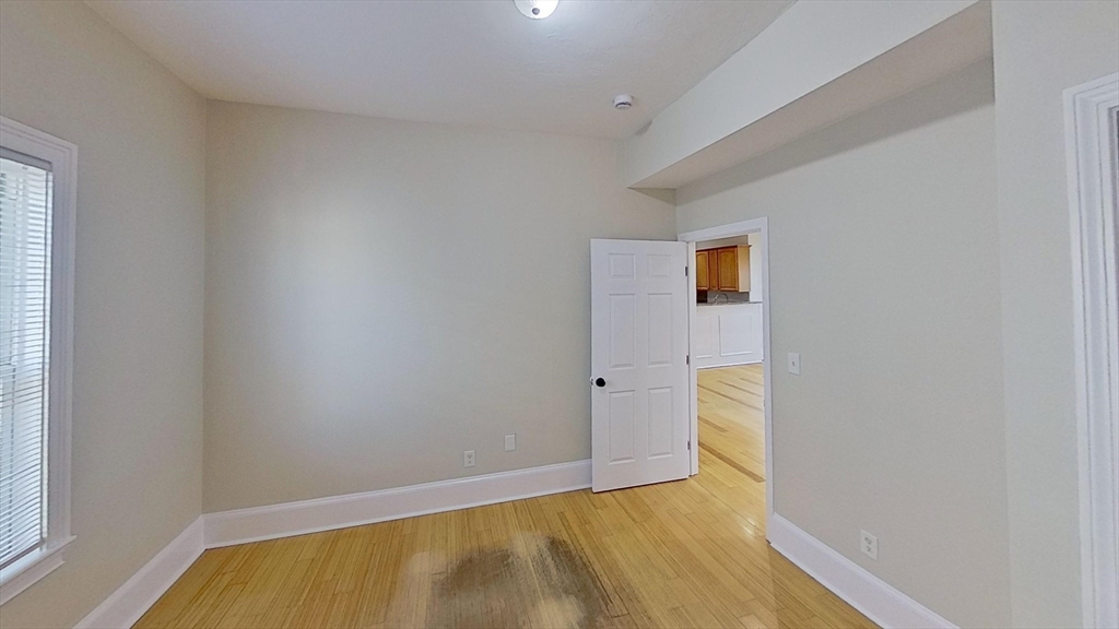 9 Landor Road 3