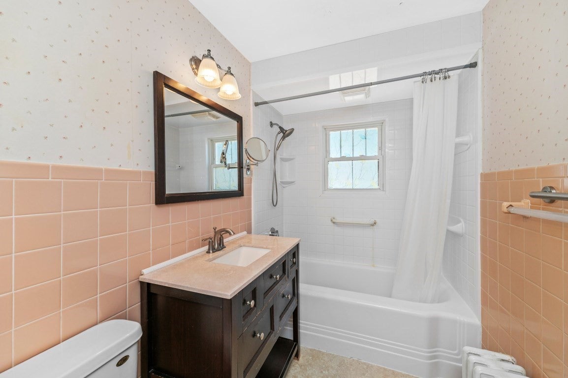65 Walnut Street, Shrewsbury, MA Photo #15