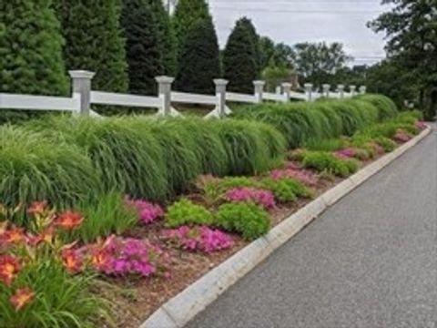 Photo of 7 Fields Drive #7, East Longmeadow, MA 01028 (MLS # 73517683)
