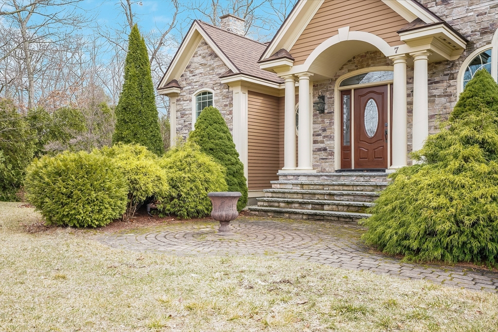 7 Buckhide Rd