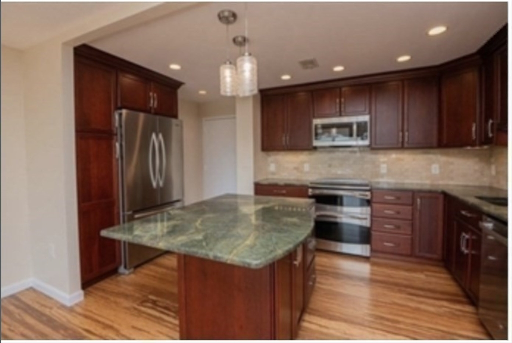 1002 Paradise Road PHH